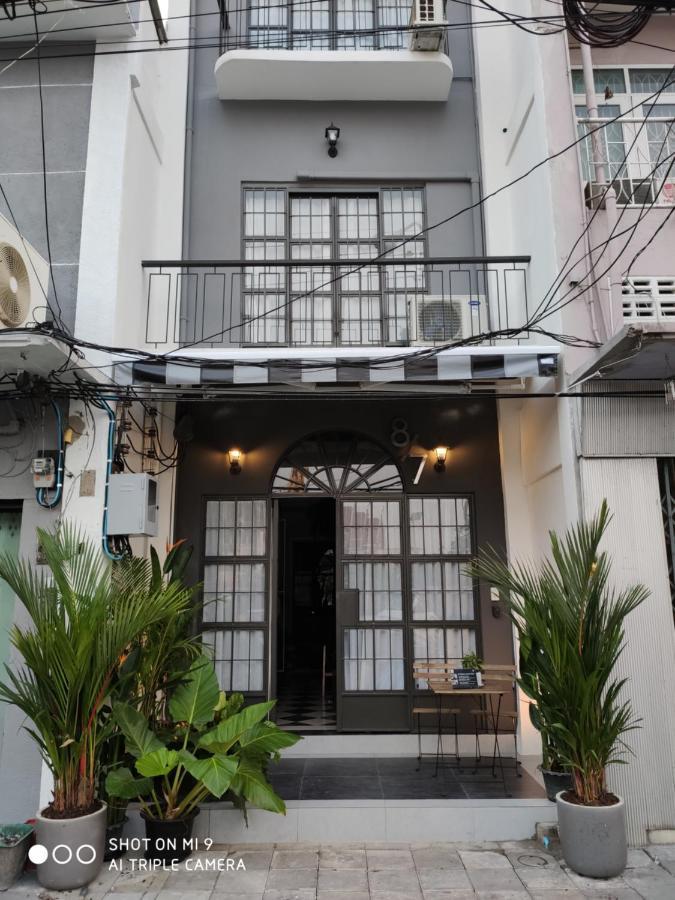 87 Oldtown at River Pier Bangkok Eksteriør billede
