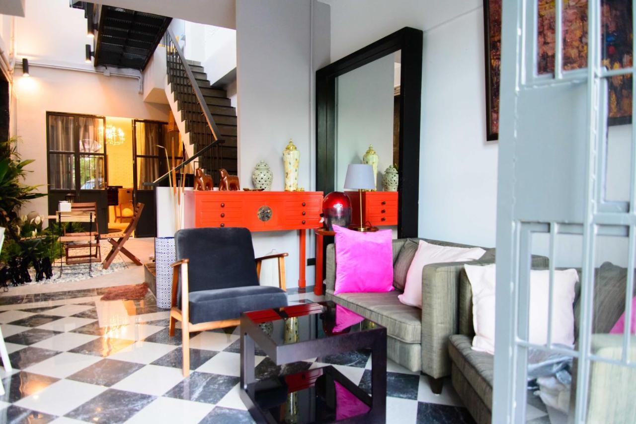 87 Oldtown at River Pier Bangkok Eksteriør billede